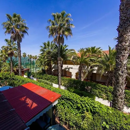 Just Oliver Holidays- Mediterraneo 411 Apartment